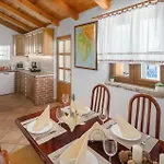 Pelizzar Tatil Evi