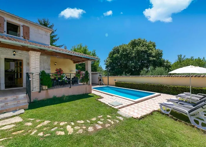 Pelizzar 펜션 브르사르